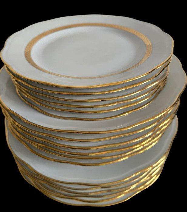 SFP (Société Française de Porcelaine) - Tafelservies (21) -, Antiquités & Art, Antiquités | Meubles | Tables