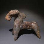 Mésopotamien Terre cuite Figure de taureau. 12,5 cm L., Verzamelen