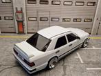 MCG 1:18 - Voiture miniature - Mercedes Benz E-Klasse W124 -, Hobby en Vrije tijd, Nieuw