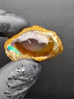 82.55ct Natural Crystal Opal Specimen Ruw- 16.51 g