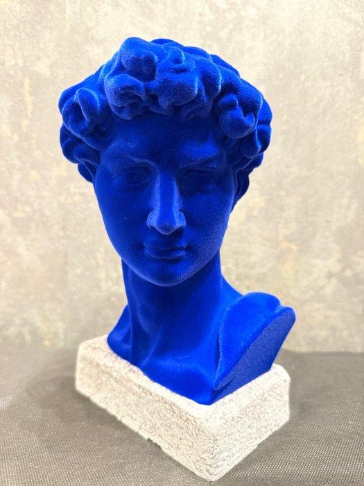 KIRAS - DAVID POP GENERATION VELLUTO BLU ELETTRICO  -, Antiek en Kunst, Kunst | Designobjecten