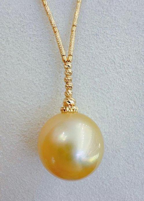 Parure - 18 karaat Geel goud Parel, Handtassen en Accessoires, Antieke sieraden