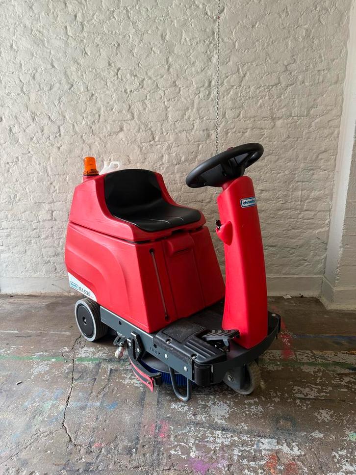 Autolaveuse autoportée CleanFix RA 535 IBCT - Parfait état, Doe-het-zelf en Bouw, Reinigingsmachines