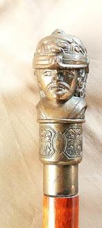 Canne à compartiment secret. - Bronze, bois noble. -, Antiquités & Art