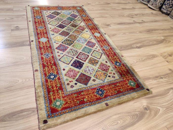 Gabbeh - Loper - 1.38 m - 0.72 m - Ontwerp Royal wool!, Huis en Inrichting, Stoffering | Tapijten en Vloerkleden