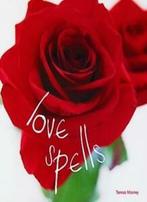 Love Spells By Teresa Moorey, Teresa Moorey, Zo goed als nieuw, Verzenden