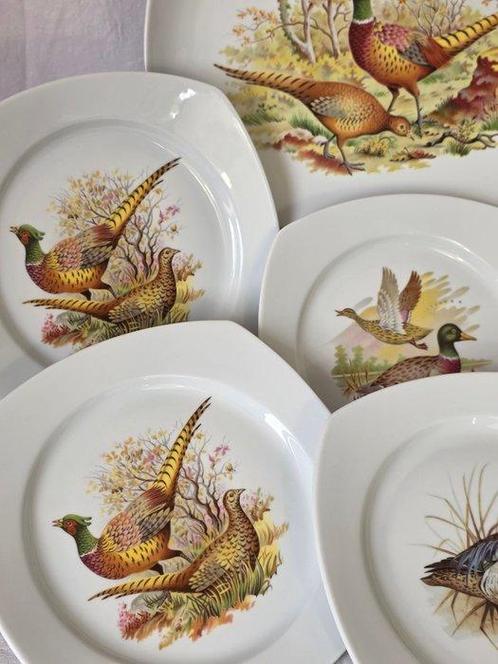 Service Gibier Chasse - Véritable porcelaine fine de France, Antiek en Kunst, Antiek | Meubels | Tafels