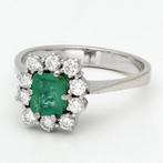 Ring - 18 karaat Witgoud Smaragd - Diamant, Handtassen en Accessoires, Ringen, Nieuw