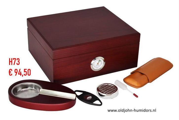 GIFTSET HUMIDOR SETS – STARTSETS – LUXE TOPSEGMENT   hsmb, Verzamelen, Rookartikelen, Aanstekers en Luciferdoosjes, Tabaksdoos of Verpakking