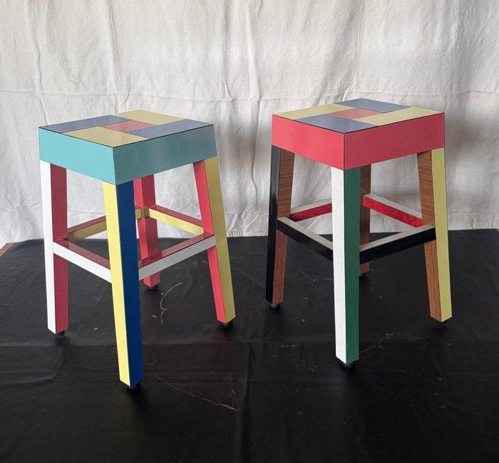Kruk - ABS- hout- Formica - Een paar krukken, Antiquités & Art, Art | Objets design