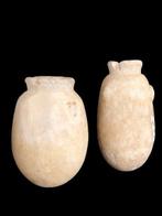 Oude Egypte, late periode Albast paar vaartuigen, 5 en 5,5, Verzamelen