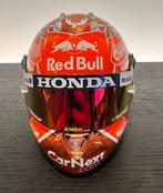 Red Bull Racing - Max Verstappen - Casque à léchelle 1/2