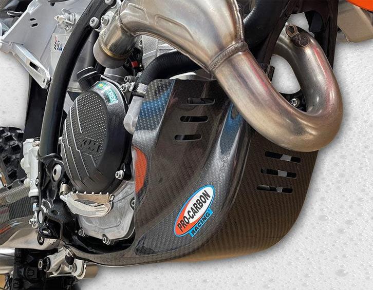 Pro Carbon blokbeschermer KTM SX-F 450 2023- & EXC-F 450/500, Motoren, Onderdelen | Overige, Verzenden