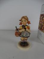 Goebel - M.I. Hummel - Statuette, Little visitor / 563/0 -, Antiek en Kunst