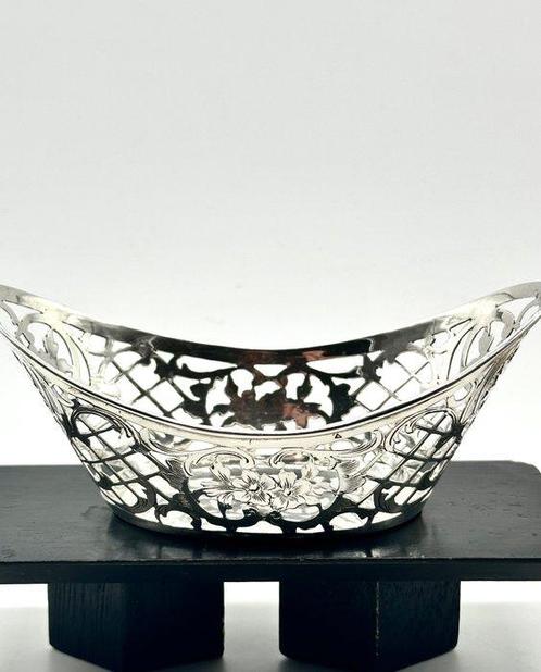 No reserve-Antieke ajour gezaagde Bonbonmand met verfijnde, Antiek en Kunst, Antiek | Zilver en Goud