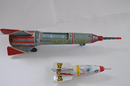 Masuya, Japan - 1 x Masuya Moon Rocket en 1 x Masuya Niki, Antiek en Kunst, Antiek | Speelgoed