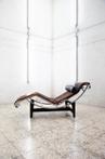 Cassina - Charlotte Perriand, Le Corbusier - Chaise longue -