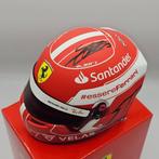 Ferrari - Charles Leclerc - 2022 - Schaal 1/2 helm
