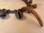 Antieke Indische stamrituele halsketting met bellen, vroege, Antiek en Kunst