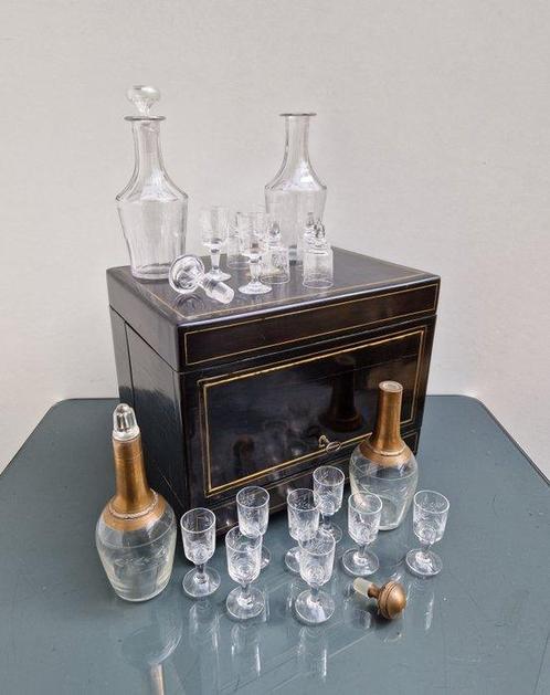 Drankkast - Messing, Kristal, Hout, Cave à liqueur Bois, Antiek en Kunst, Curiosa en Brocante