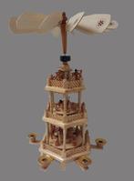 Kerstbeeldje - Draaiende kerstpiramide, 3 verdiepingen - 43