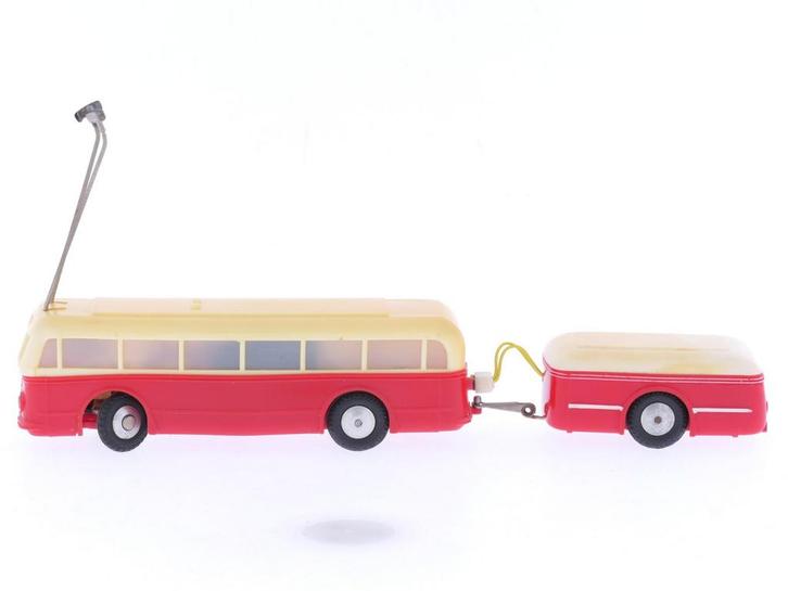 Schaal H0 Eheim 6102 (Brawa) trolleybus crème-rood met aa.., Hobby en Vrije tijd, Modeltreinen | H0, Overige typen, Gebruikt, Ophalen of Verzenden