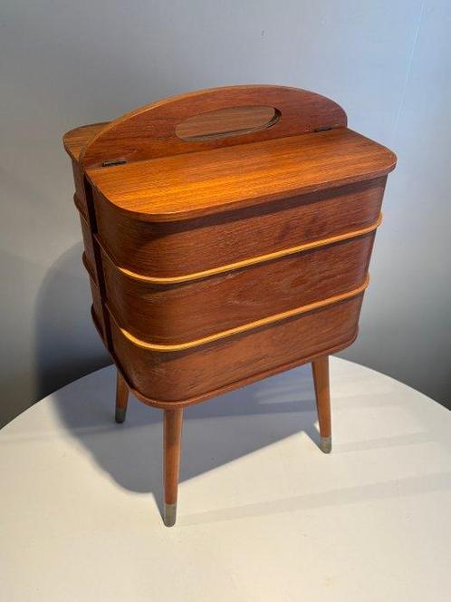 Naaidoos - Hout, Antiek en Kunst, Kunst | Designobjecten