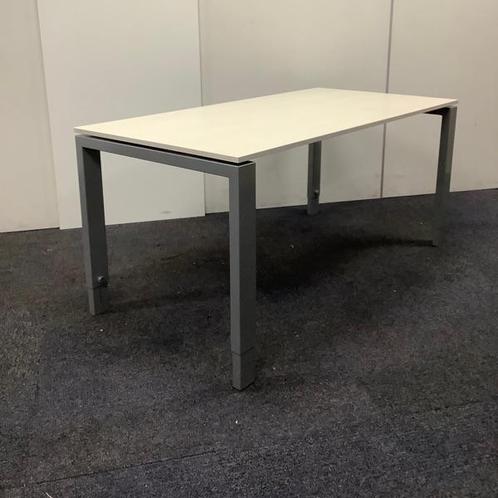 Tweedehands samas verstelbaar Bureau / tafel 160x80 cm,, Huis en Inrichting, Bureaus, Bureau, Gebruikt, In hoogte verstelbaar