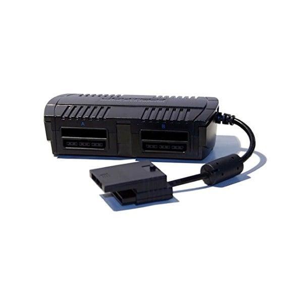 PS2 Joytech Multiplayer Adapter (PS2 Accessoires), Games en Spelcomputers, Spelcomputers | Sony PlayStation 2, Zo goed als nieuw