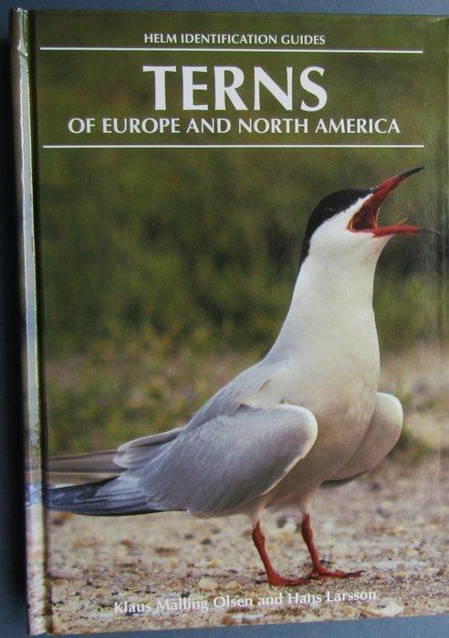 K. M. Olsen, C. Inskipp, M. Brazil, R. Ayé. - Helm Field, Antiek en Kunst, Antiek | Boeken en Manuscripten