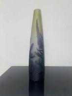 Emile Gallé - Emile Gallé - Vaas - Geëtst met lila decor -, Antiek en Kunst