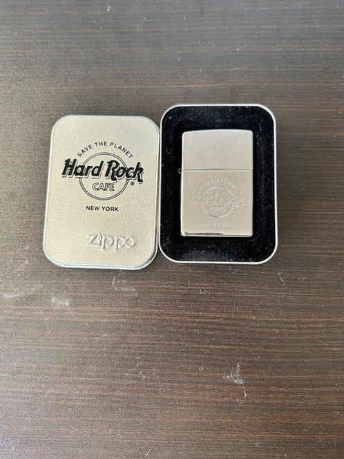 Zippo, Hard Rock cafe New York - Zonder Minimumprijs -, Verzamelen, Rookartikelen, Aanstekers en Luciferdoosjes