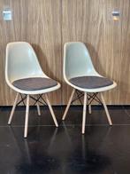 Herman Miller, Vitra - Charles Eames, Ray Eames - Stoel (2)
