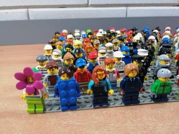 Lego - Minifigures - 144 LEGO minifigures - 1990-2000 beschikbaar voor biedingen