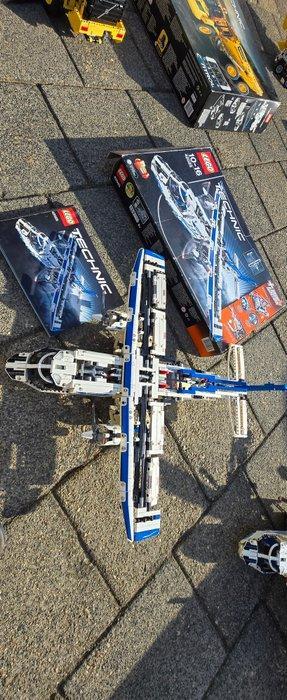 Lego Set - LEGO® Technic vrachtvliegtuig 42025 - Technic -, Kinderen en Baby's, Speelgoed | Duplo en Lego