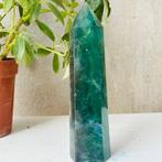 Natuurlijke mooie groene fluoriet kristallen obelisk