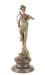 Figure - A BRONZE SCULPTURE OF DIANA VICTORIOUS 47Cm -