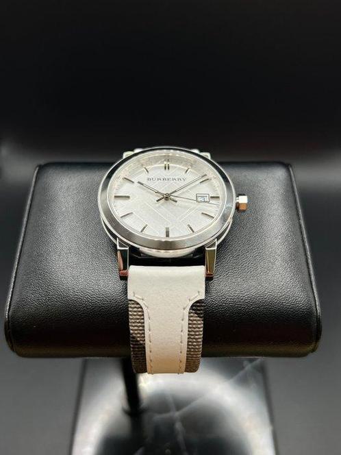 Burberry - Sans Prix de Réserve - BU9019 - Unisexe - 2020 et, Handtassen en Accessoires, Horloges | Heren