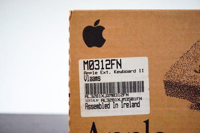 Apple BOXED Extended Keyboard II (ADB) - M3501FN - Macintosh, Consoles de jeu & Jeux vidéo, Consoles de jeu | Accessoires Autre