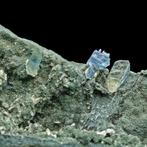 ZEER ZELDZAM! Jeremejevites op Foitiet Kristallen op matrix