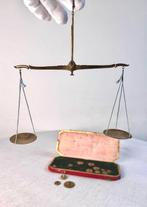 Muntbalans - Gegoten messing - Oostenrijkse muntweegschaal