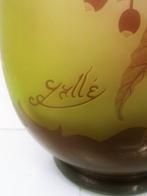 Emile Gallé - Vaas - Geëtst glas - Hoogte: 33 cm