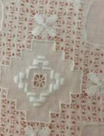 Bedsprei - 264 cm - 225 cm - Handgeborduurd dekbed, Antiek en Kunst