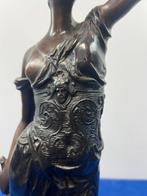 Alois Mayer - Statue, Vrouwe Justitia beeld - 54 cm - Bronze
