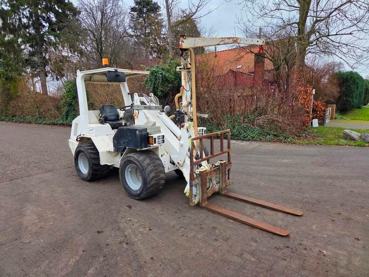 GiANT Probst Unipose 4600kg, Articles professionnels, Machines & Construction | Grues & Excavatrices, Enlèvement