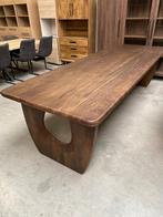 Handai eettafel, walnut (nieuw, A-keuze), Huis en Inrichting, Tafels | Eettafels, Nieuw, Overige houtsoorten