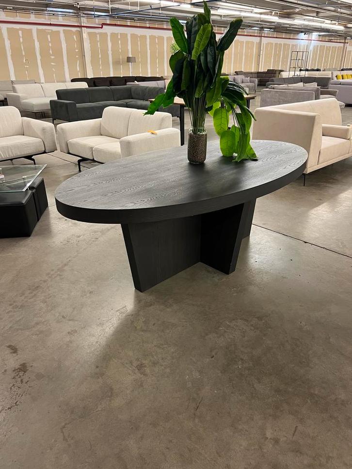 Moderne zwarte ovale tafel / Levering mogelijk, Maison & Meubles, Tables | Tables à manger, Enlèvement ou Envoi