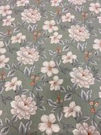 Elegante en delicate groene achtergrondstof met witte, Antiek en Kunst