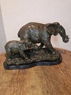 Beeld, Bronzen olifant met haar jong - 22 cm - Brons
