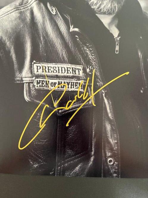 Sons of Anarchy, Charlie Hunnam (Jax Teller) - Signed in, Verzamelen, Film en Tv